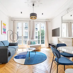 Hotelhome 16 Aparthotel Parigi