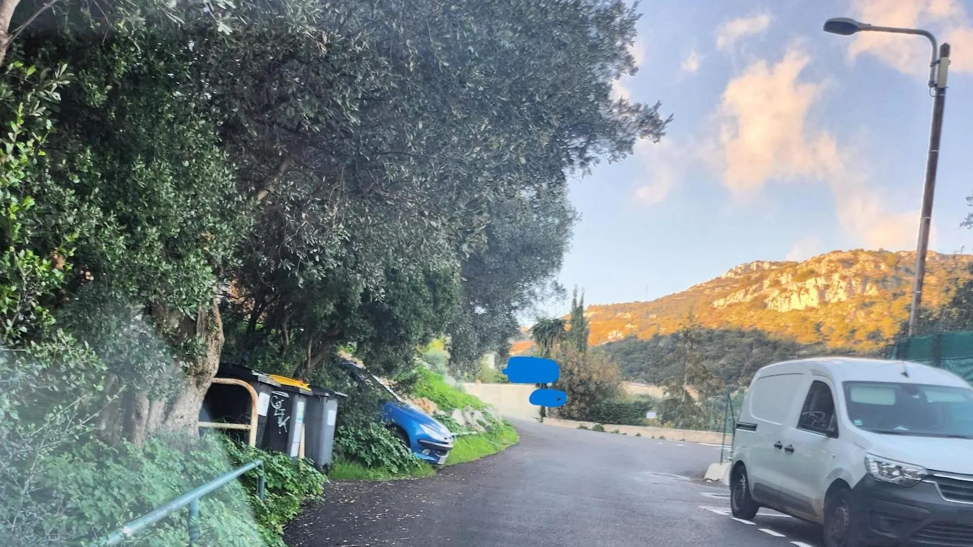 Le Mas D'Angeline, Vue Mer, Jardin Commun, Parking, Voiture Requise, 10 Min En Voiture De Monaco, Route Etroite, Pente Raide, Croisement Limite, Sea View, Shared Garden, Parking, Car Required, 10 Min Drive From Monaco, Narrow Steep Road, Limited Pass 보솔레이 0*,  프랑스