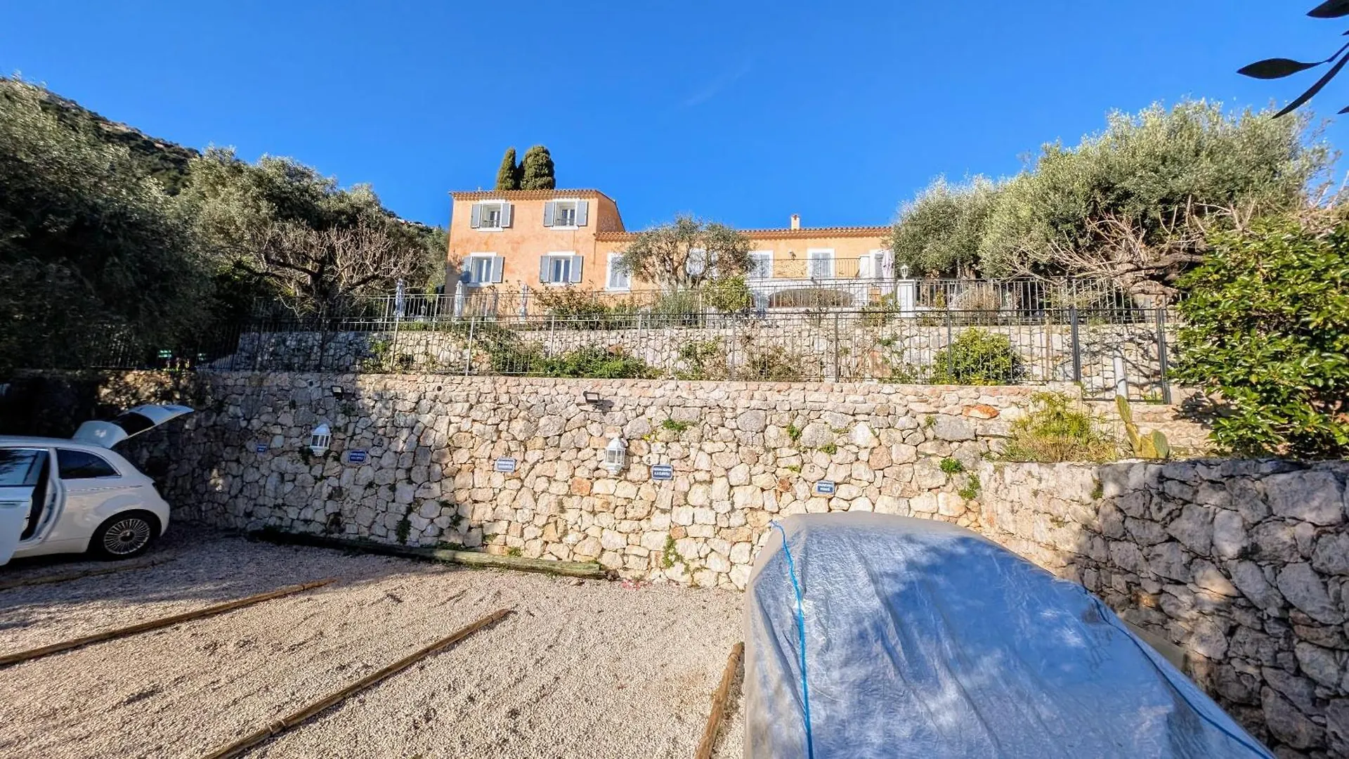 Le Mas D'Angeline, Vue Mer, Jardin Commun, Parking, Voiture Requise, 10 Min En Voiture De Monaco, Route Etroite, Pente Raide, Croisement Limite, Sea View, Shared Garden, Parking, Car Required, 10 Min Drive From Monaco, Narrow Steep Road, Limited Pass 보솔레이