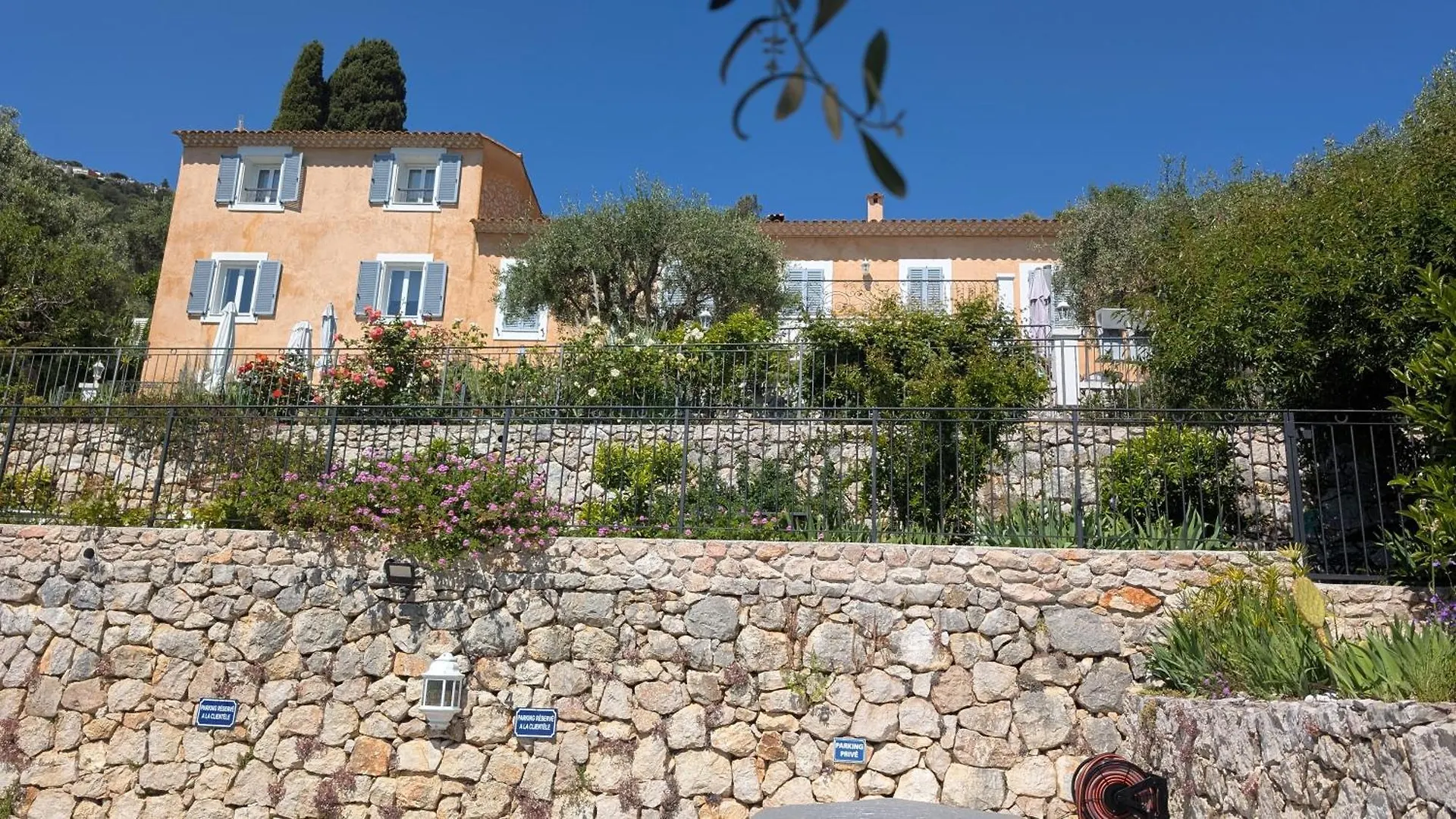 Le Mas D'Angeline, Vue Mer, Jardin Commun, Parking, Voiture Requise, 10 Min En Voiture De Monaco, Route Etroite, Pente Raide, Croisement Limite, Sea View, Shared Garden, Parking, Car Required, 10 Min Drive From Monaco, Narrow Steep Road, Limited Pass 보솔레이